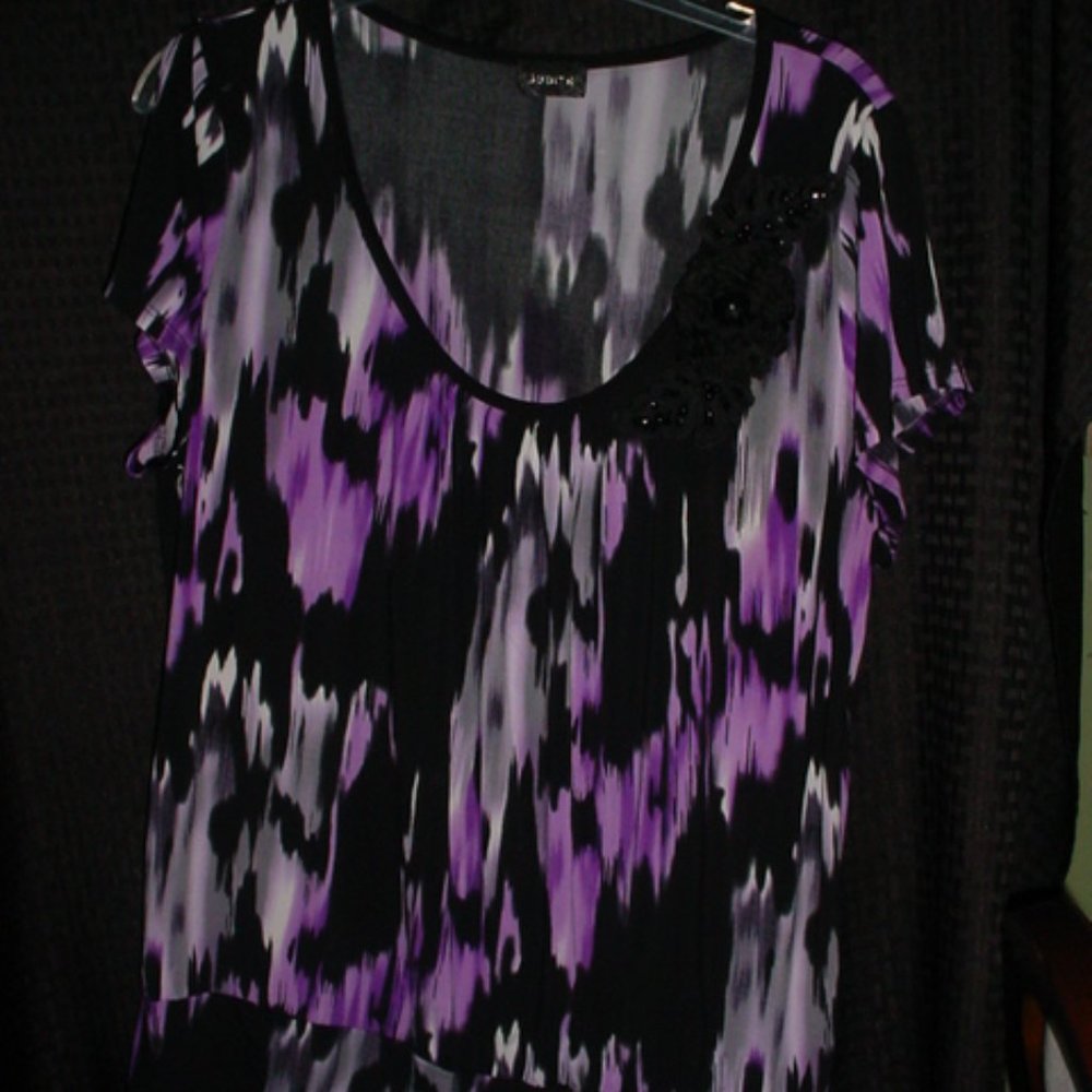 JUDITH 3D Floral Stretch Slit SLeeve Blouse XL